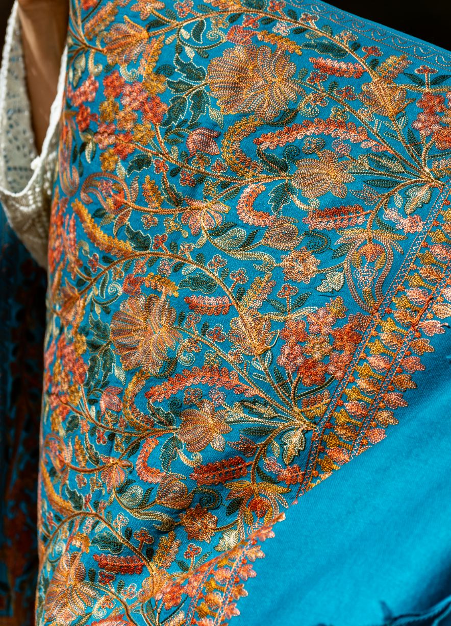 Reverse side of the shawl