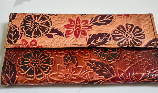 Shantiniketan Leather Clutch - Medium